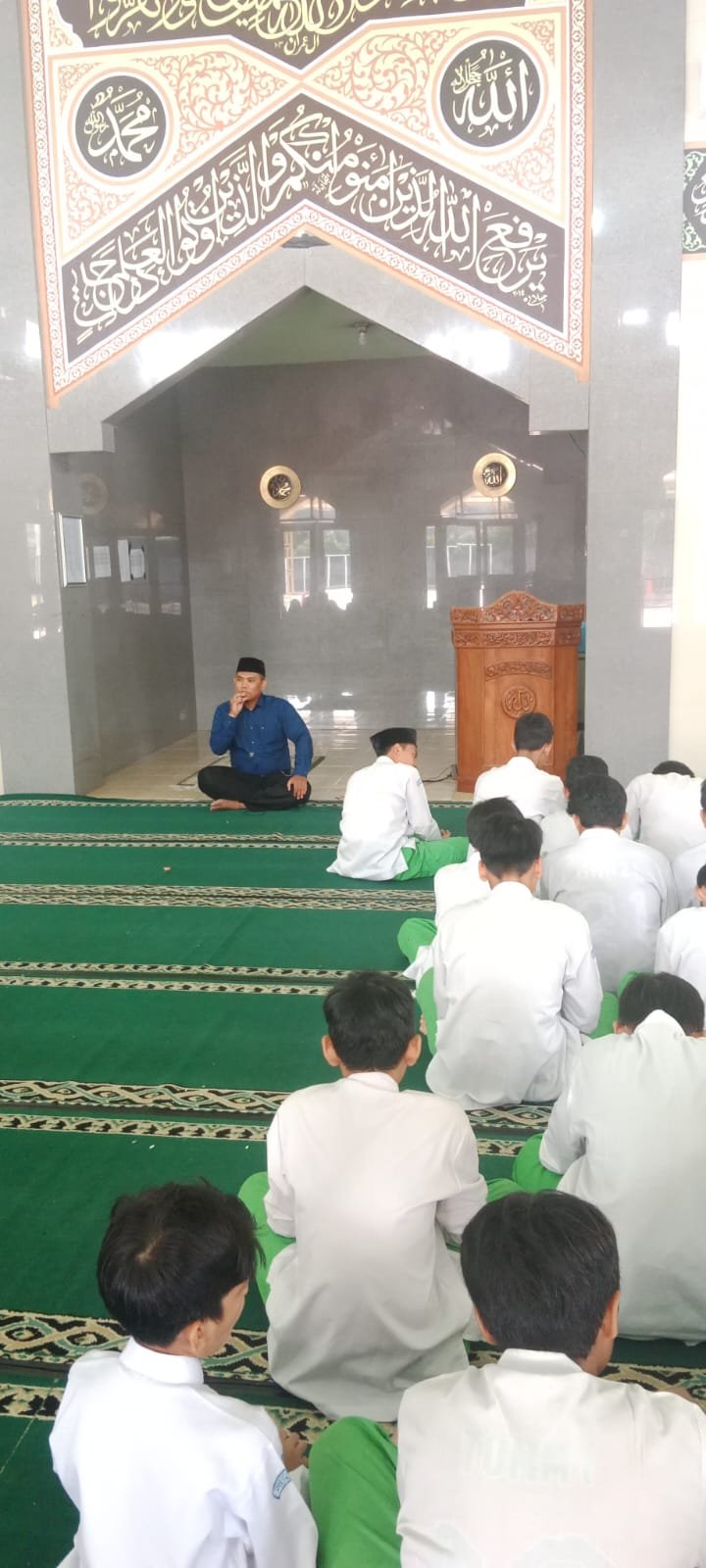 Pembekalan Al Qur'an sebagai motivasi para pelajar