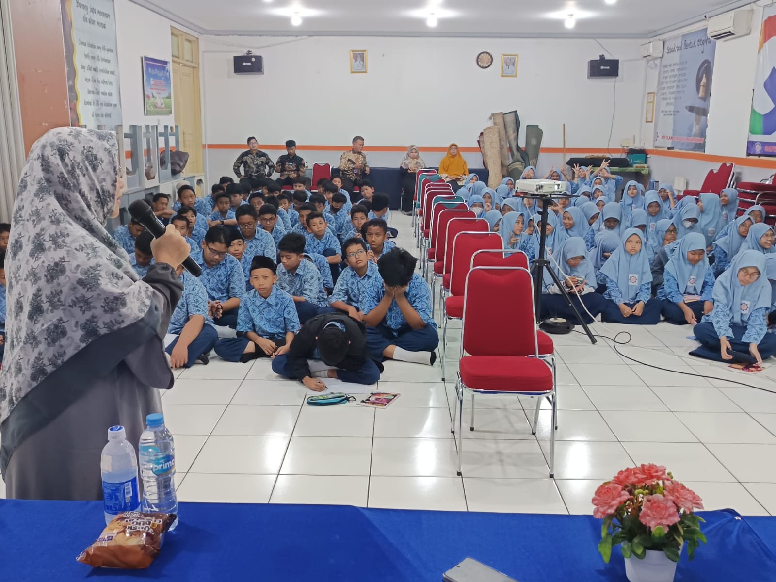 Bersinergi Dengan Bank Sampah Induk Rumah Harum Depok, Siswa Siswi Mengenal Pentingnya Mengelola Sampah